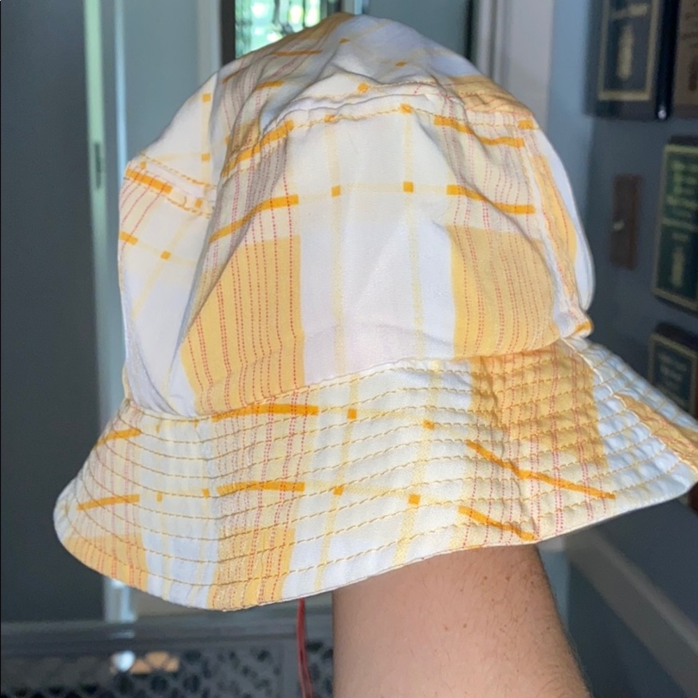 Yellow striped bucket hat